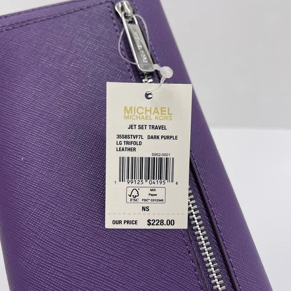 Michael Kors Lg Jet Set Travel Trifold Leather Wallet 
Dark Purple 
NWT - Picture 8 of 16